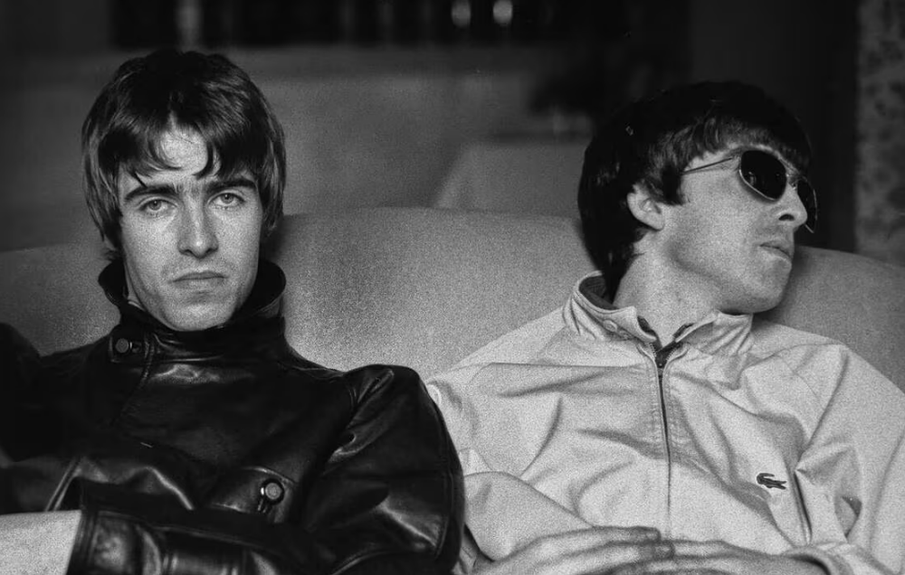 Le groupe Oasis se reforme pour une tournée en 2025 !